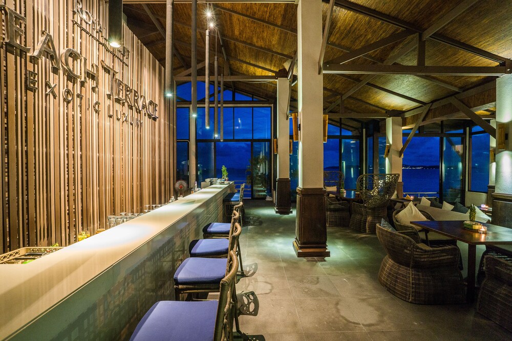 Hotel Bar
