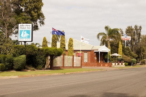 John Pirie Motor Inn