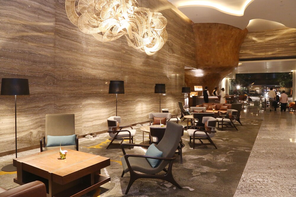 Hotel Lounge