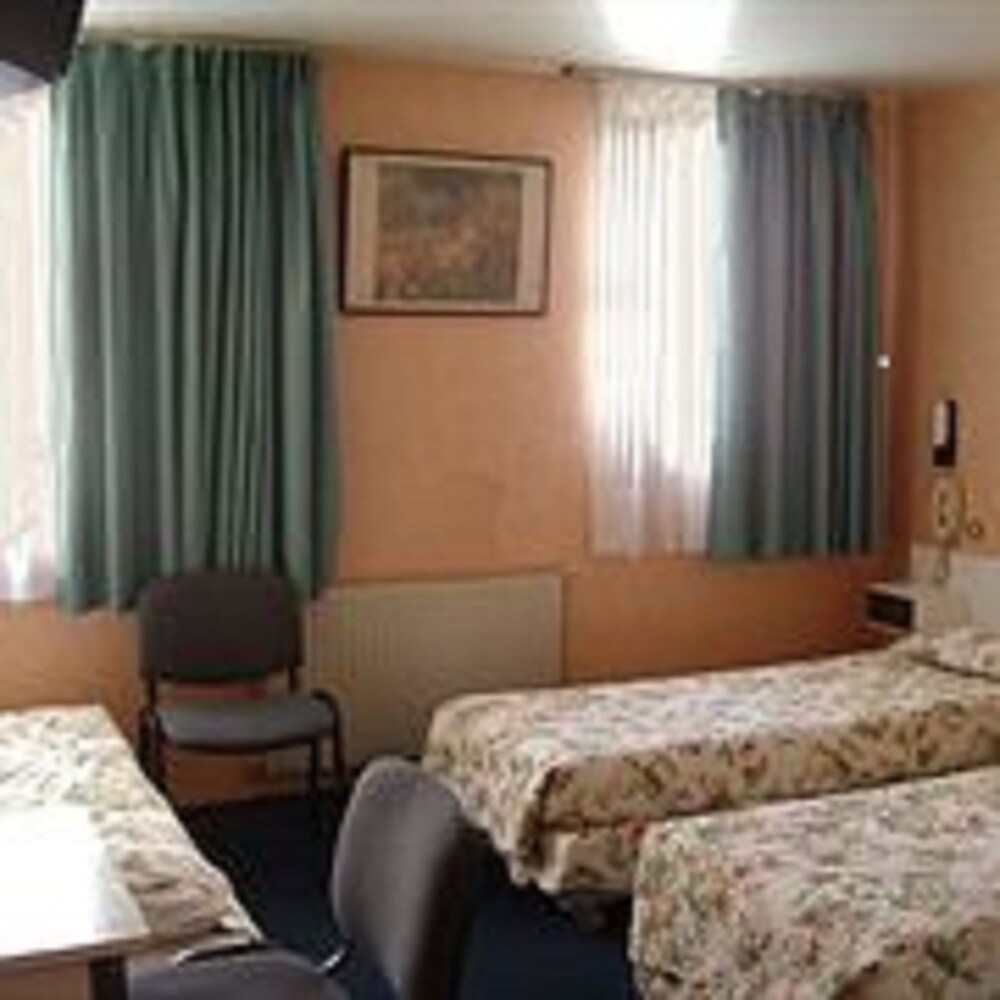 Guestroom