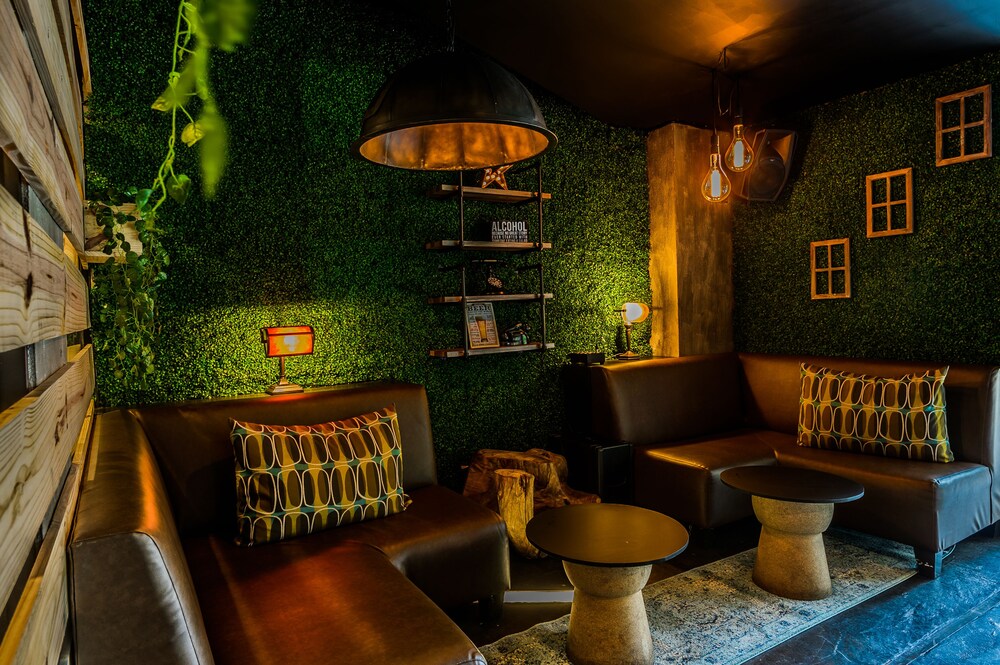 Hotel Bar