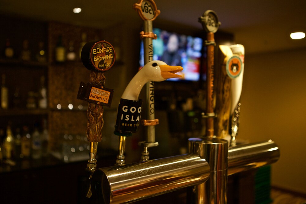 Hotel Bar