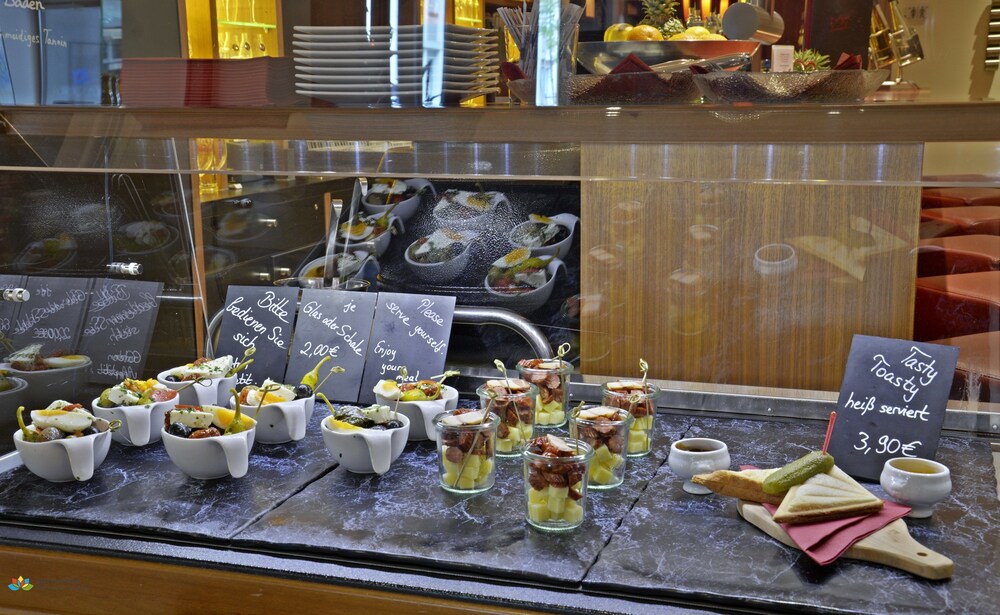 Hotel Lounge