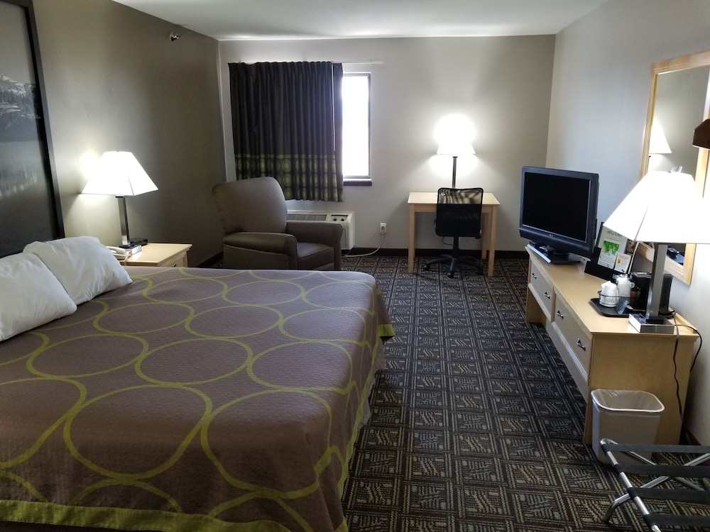 Room, Super 8 by Wyndham Fort Collins