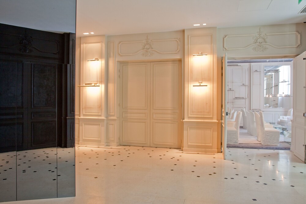 Spa Reception