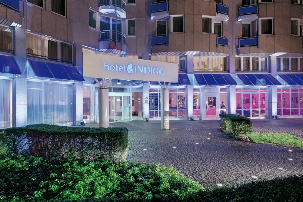 Hotel Front - Evening/Night