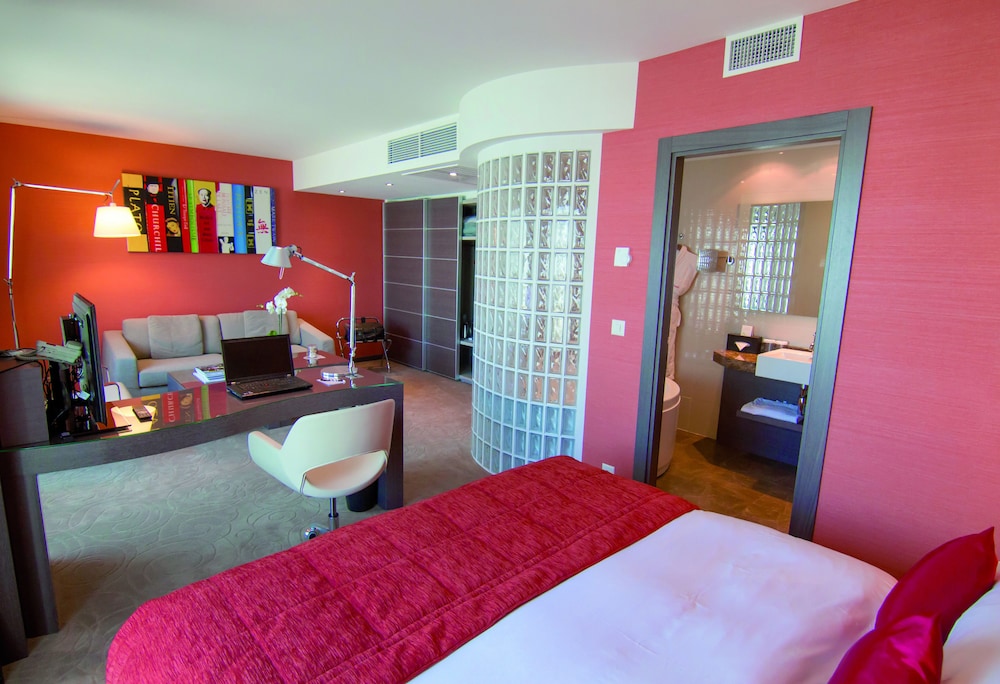 Guestroom
