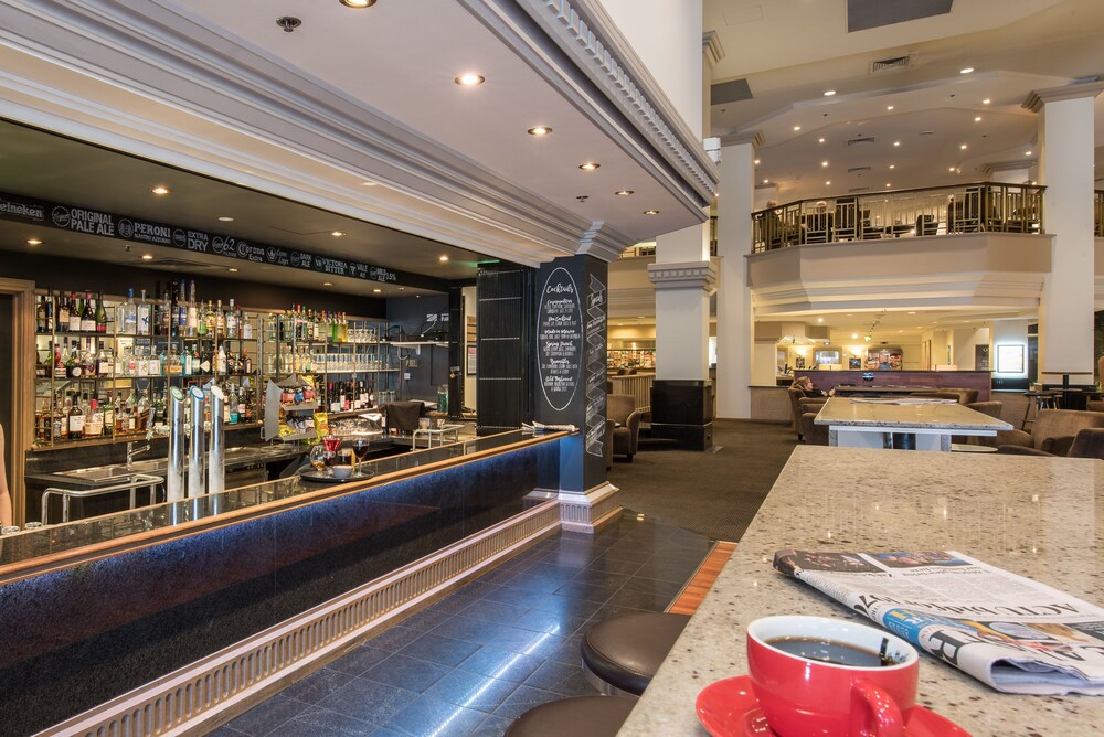 Hotel Bar