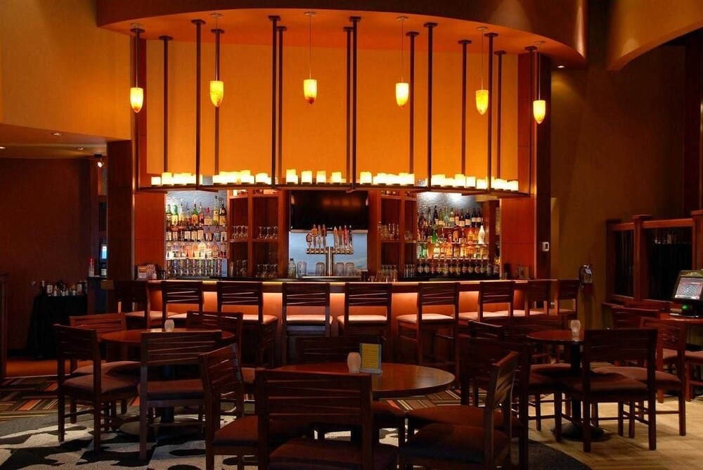 Hotel Bar