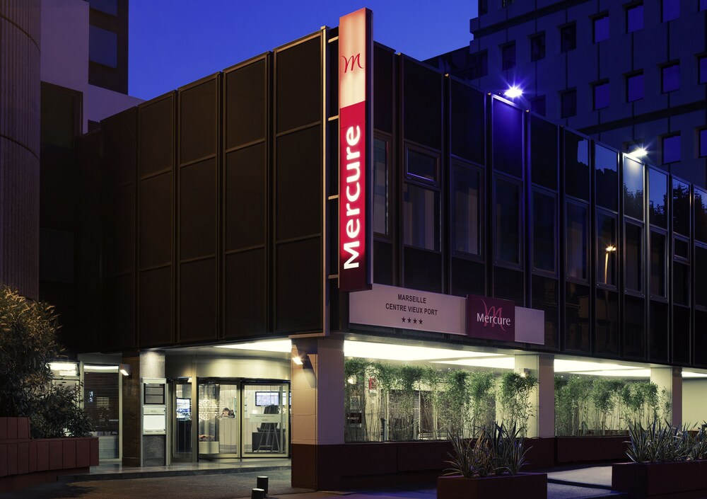 Hotel Front - Evening/Night