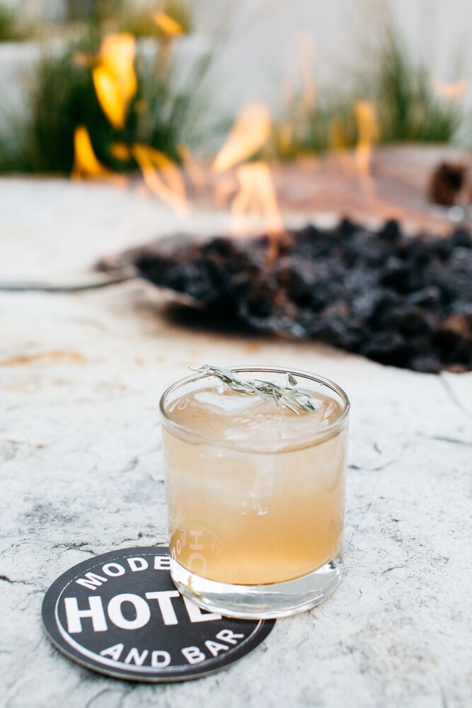 Hotel Bar