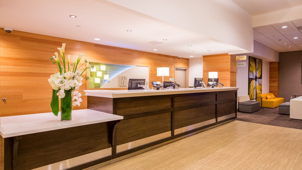 Reception, Holiday Inn Golden Gateway, an IHG Hotel