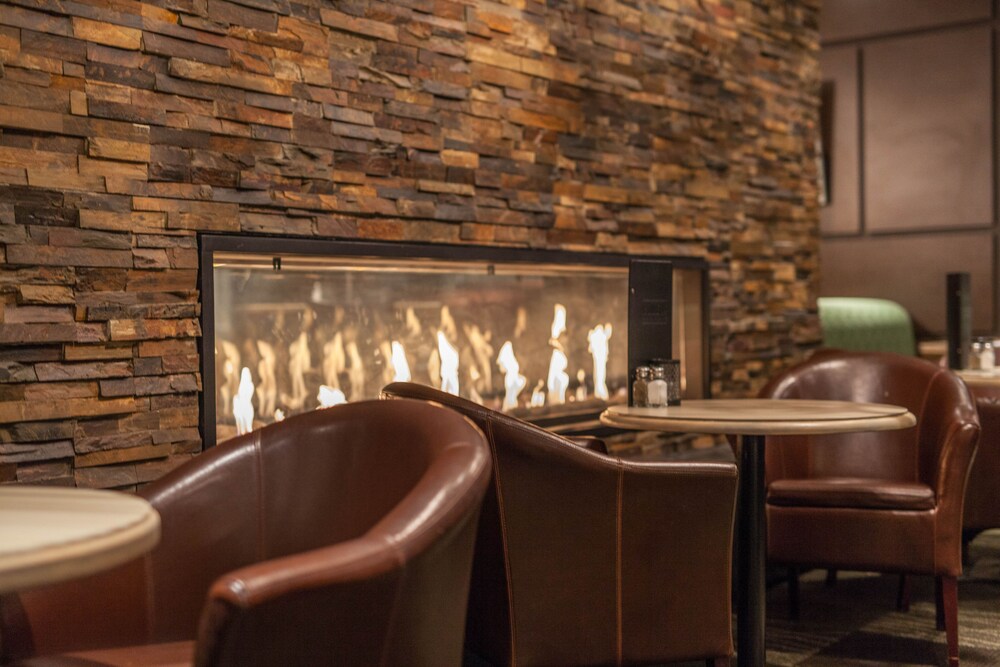 Hotel Lounge