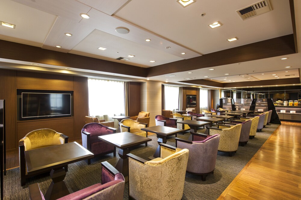 Hotel Lounge
