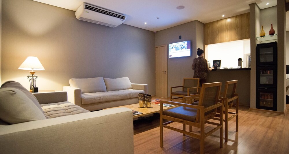 Hotel Bar