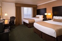 Standard Room, 2 Queen Beds, Accessible, Bathtub