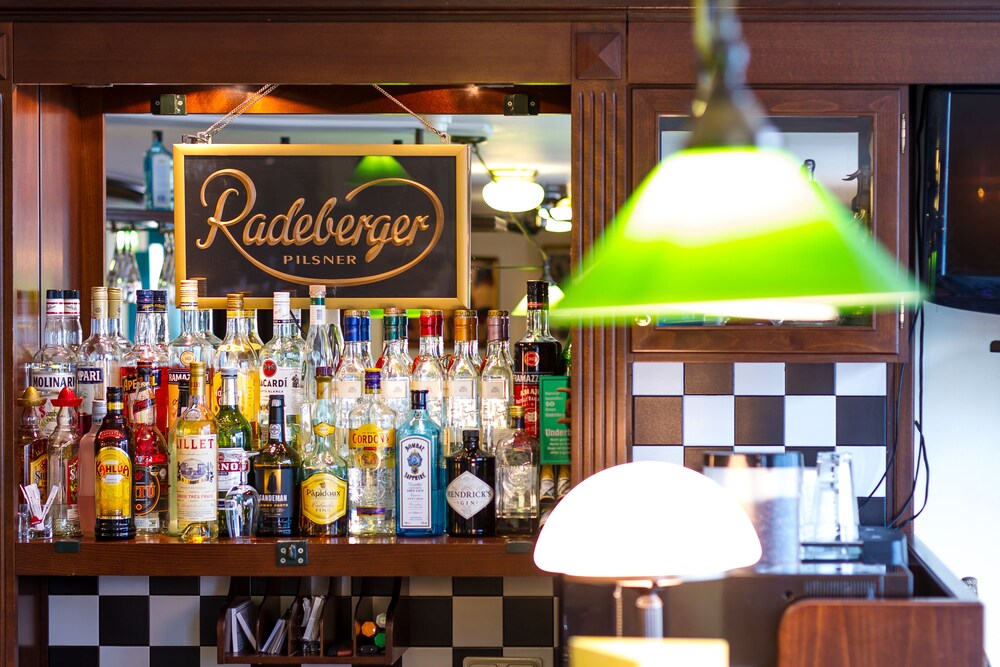 Hotel Bar