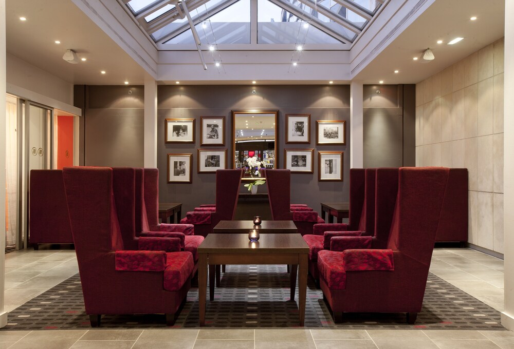 Hotel Lounge