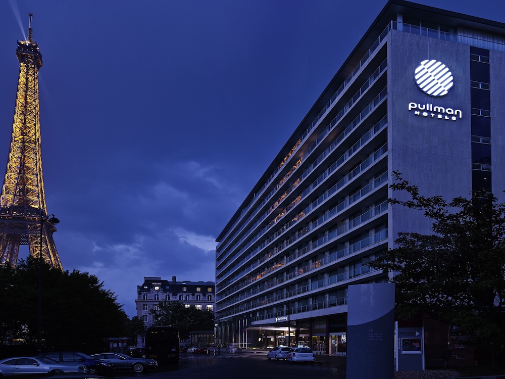 Front of property - evening/night, Pullman Paris Tour Eiffel