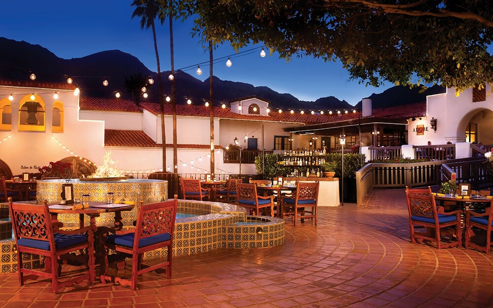 Hotel Bar