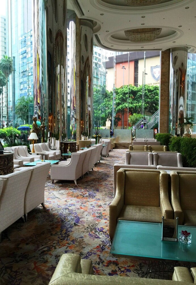 Hotel Lounge