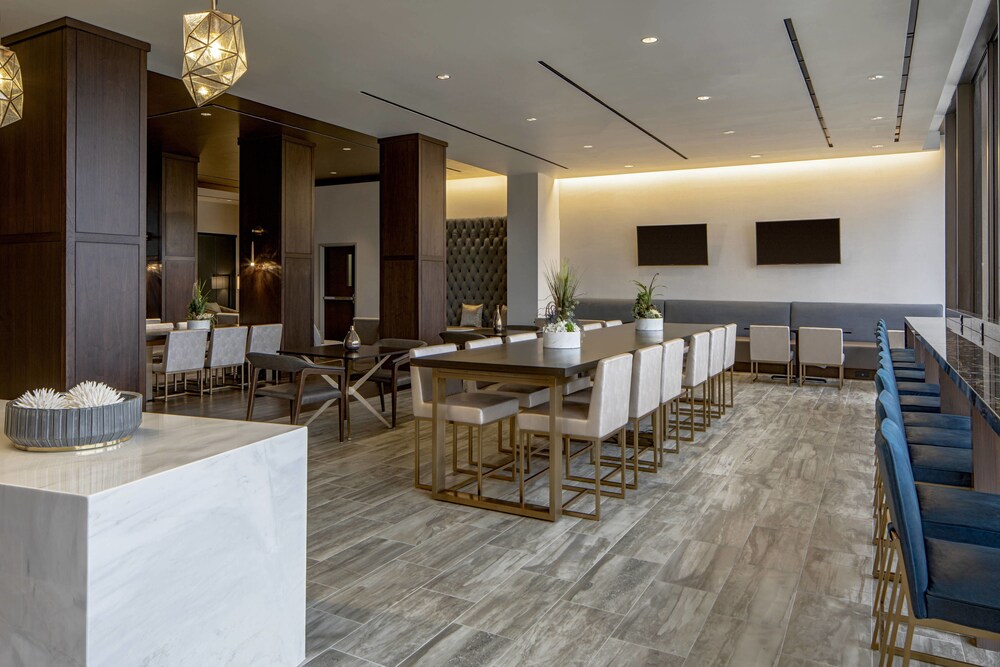 Executive Lounge