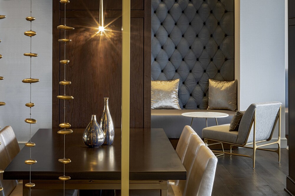 Executive Lounge