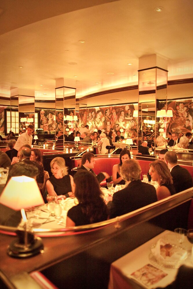 Hotel Lounge
