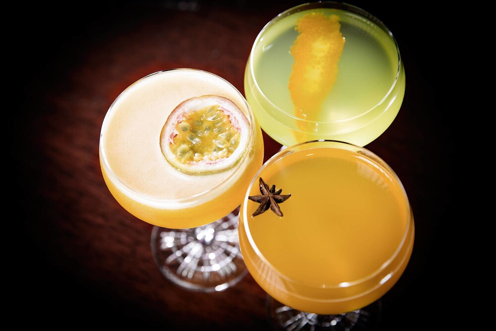 Hotel Bar