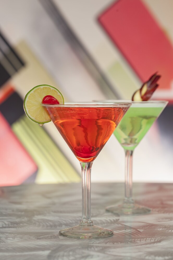 Hotel Bar