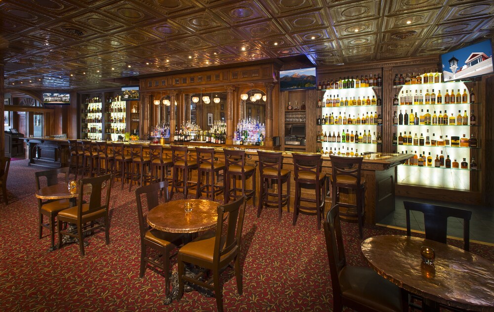 Hotel Bar