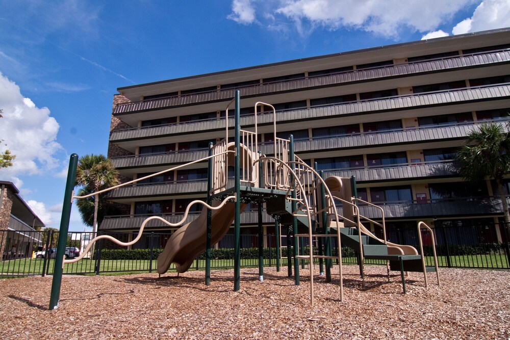 Childrens Play Area - Outdoor