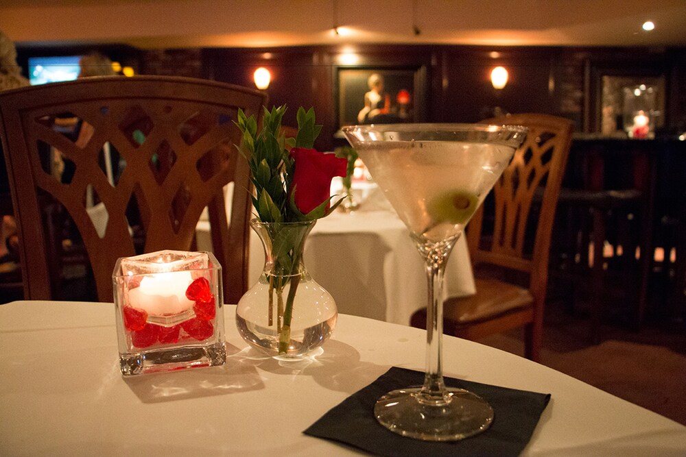 Hotel Bar