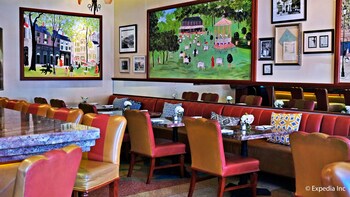 Hotel Lounge