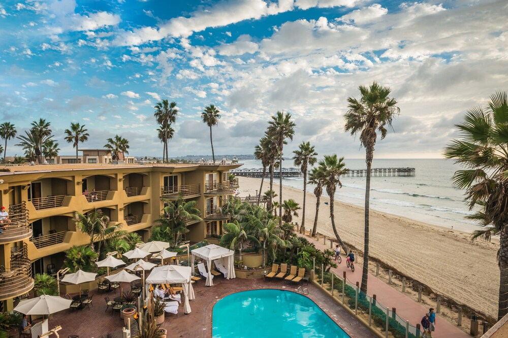 Beach/Ocean View