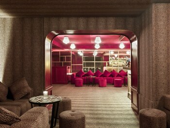 Hotel Bar