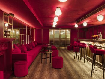 Hotel Bar