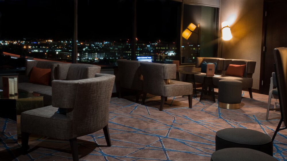 Hotel Lounge