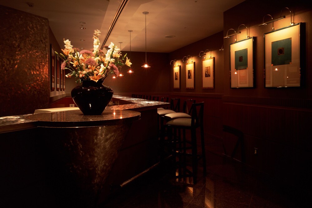 Hotel Bar