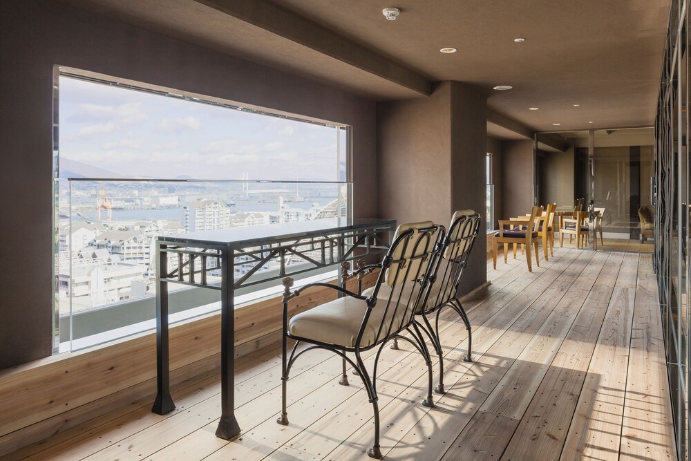 Executive Lounge