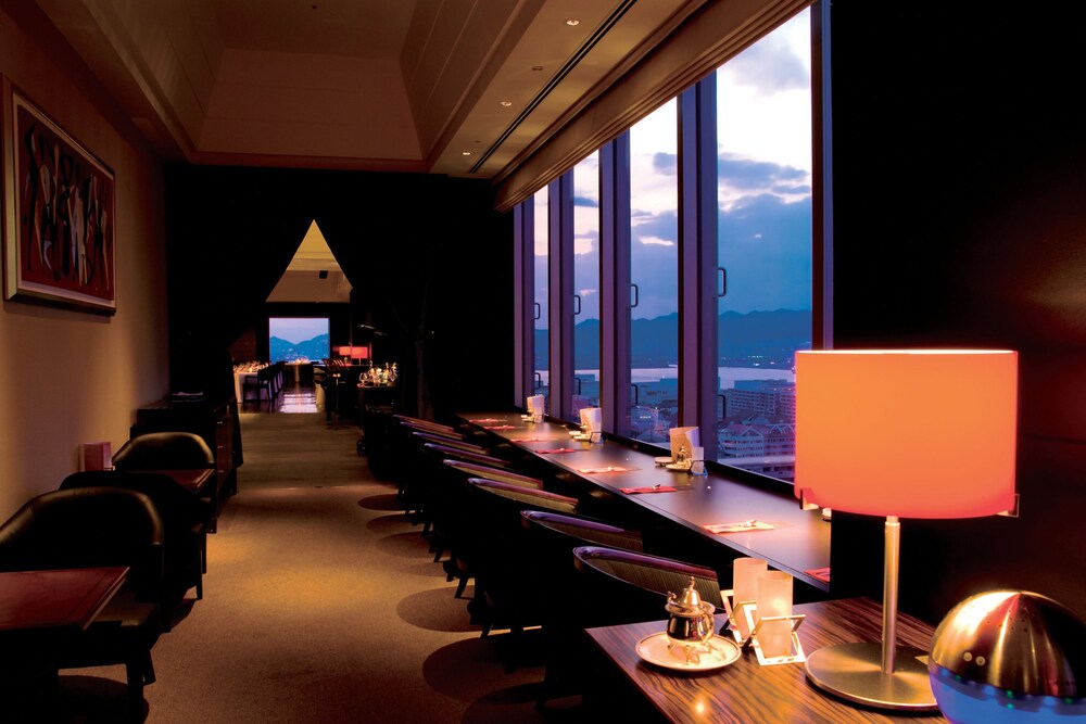 Hotel Lounge