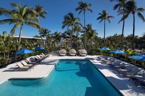 Postcard Inn Beach Resort & Marina
