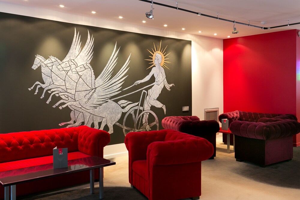 Hotel Lounge