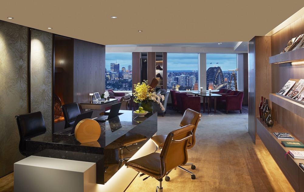 Executive Lounge