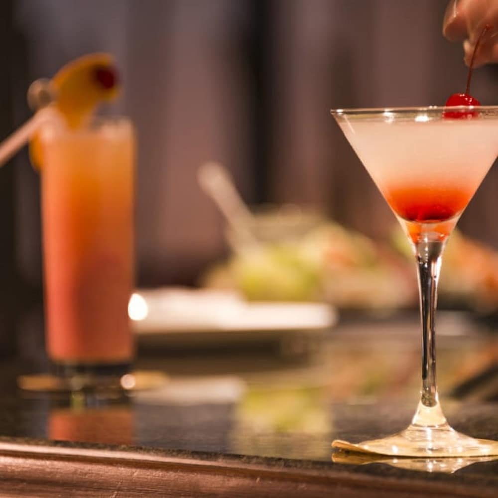 Hotel Bar