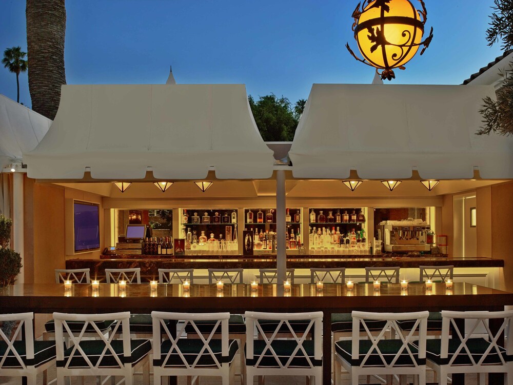 Poolside Bar
