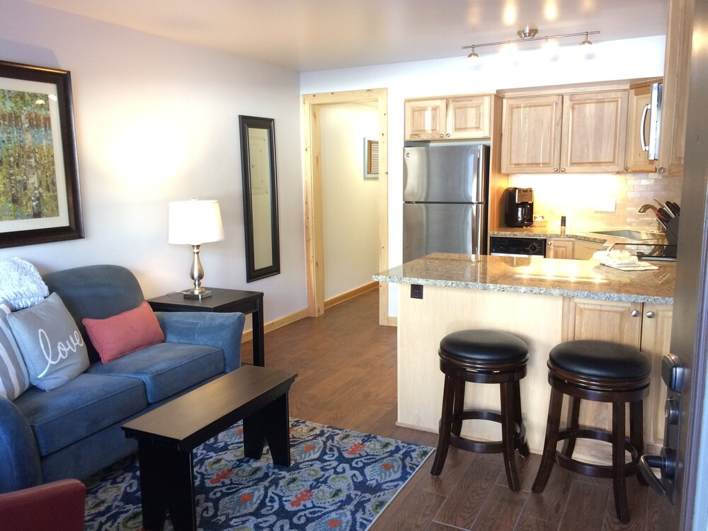 Junior Condo, 1 Bedroom - Guestroom