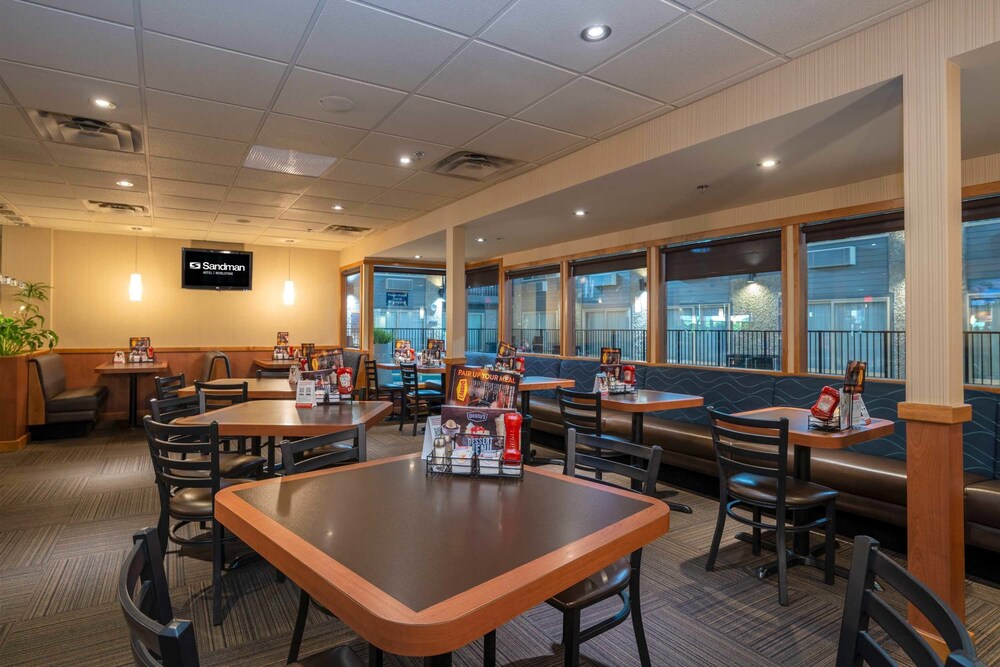 Family Dining