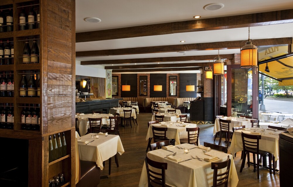 Breakfast area, Arthouse Hotel New York City