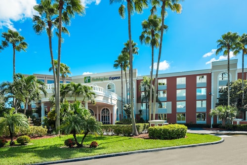 Holiday Inn Express Doral